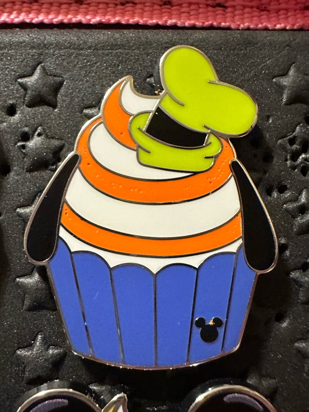 🌸3 for $37🌸 Goofy Cupcake Mystery Pin